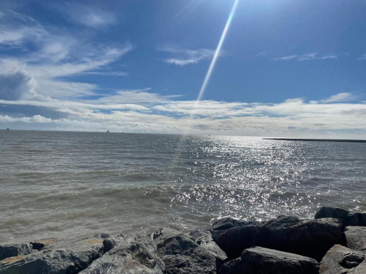 Logis Hotel Le Rochelois La Rochelle  Bagian luar foto