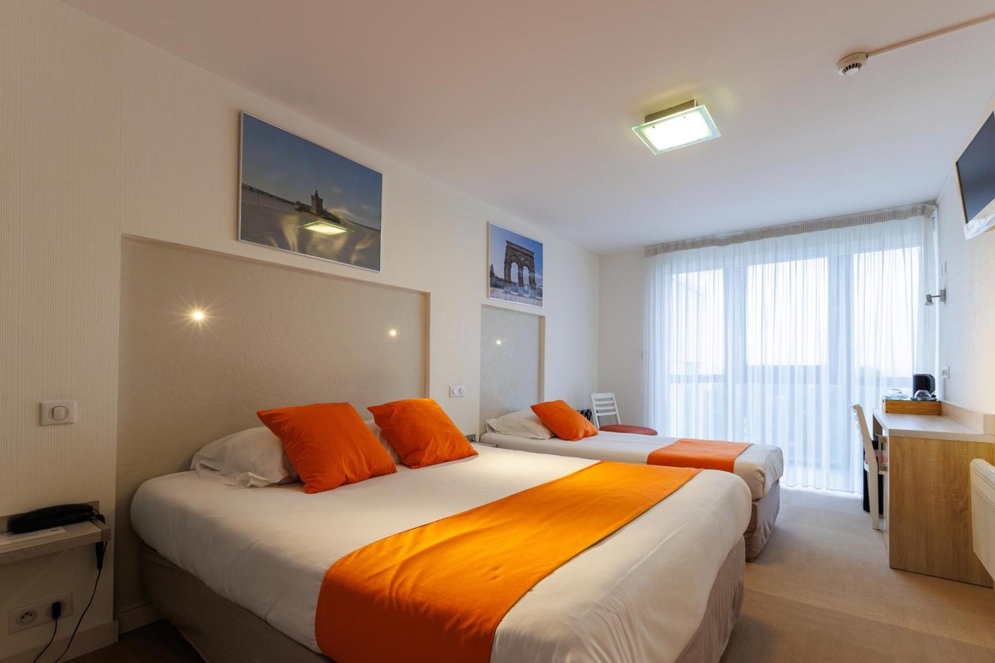 Logis Hotel Le Rochelois La Rochelle  Bagian luar foto