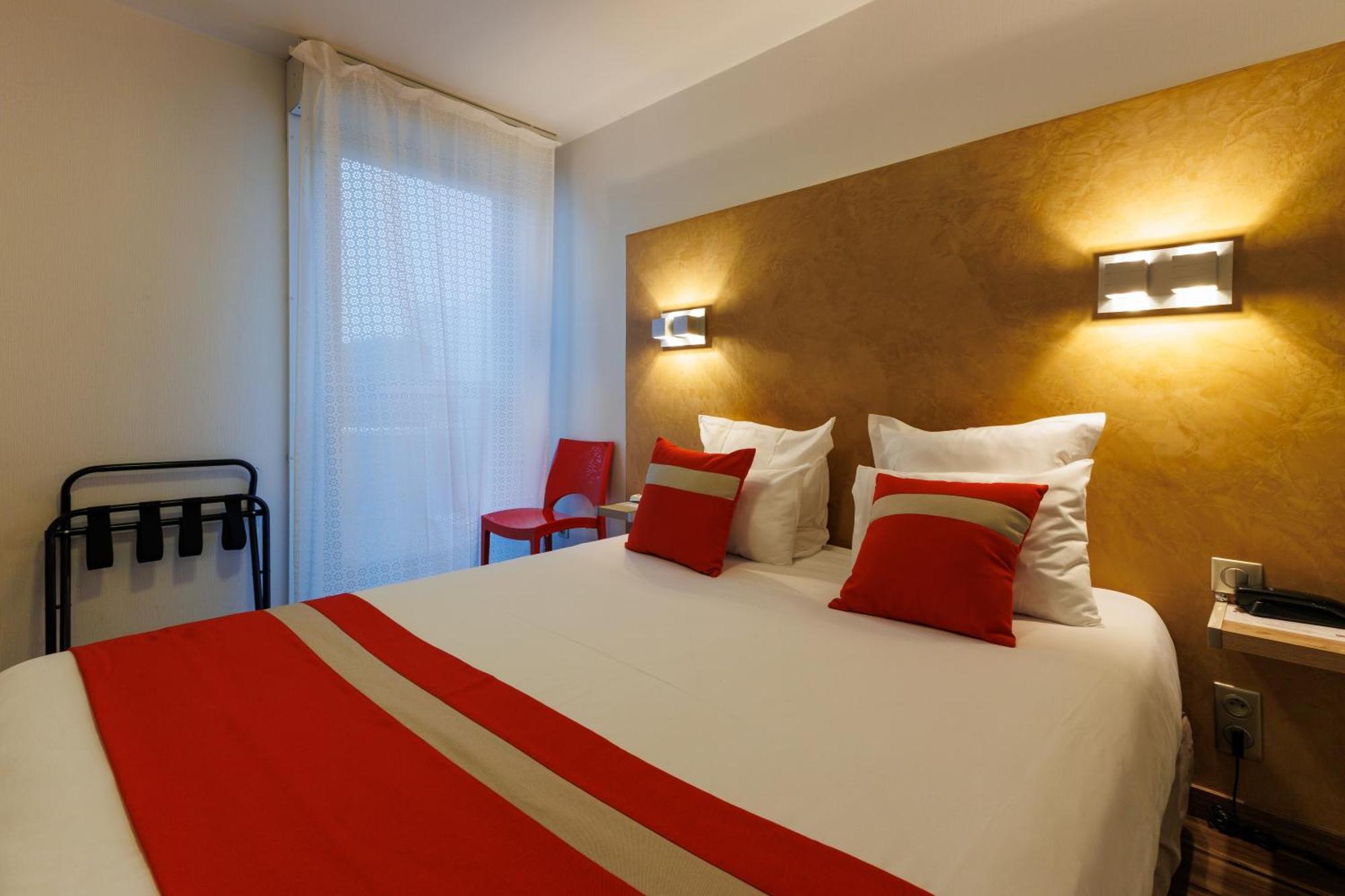 Logis Hotel Le Rochelois La Rochelle  Bagian luar foto