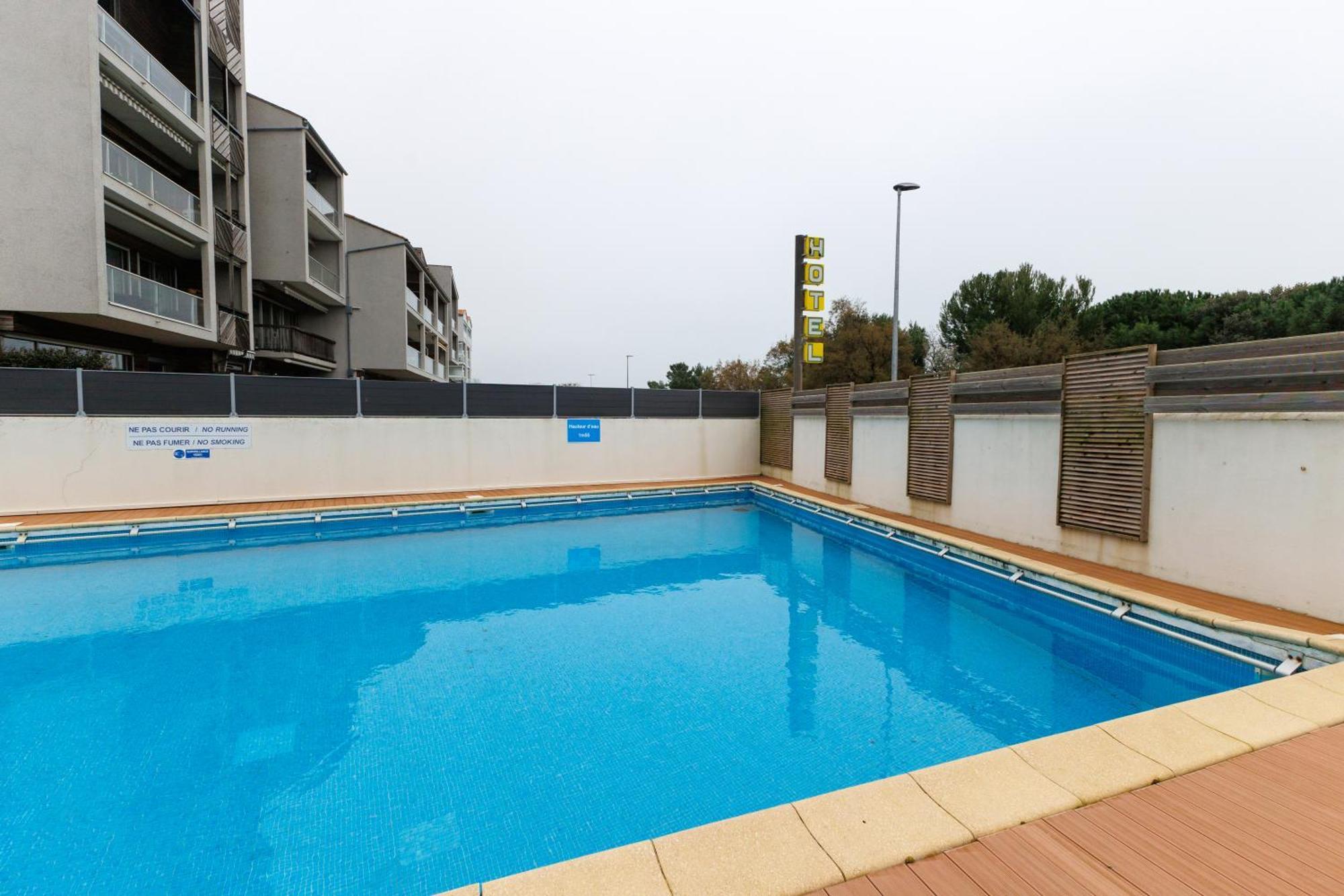 Logis Hotel Le Rochelois La Rochelle  Bagian luar foto