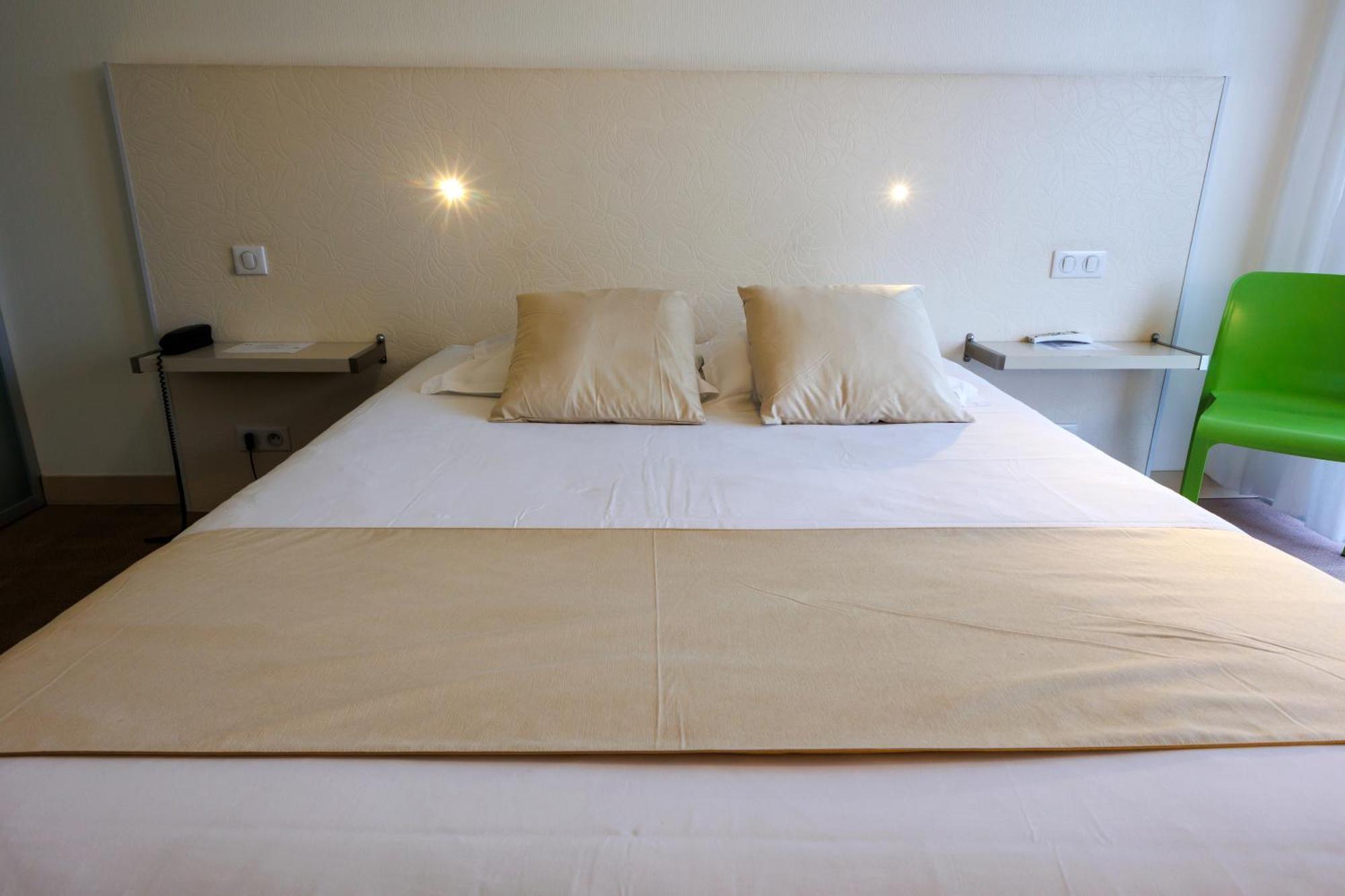 Logis Hotel Le Rochelois La Rochelle  Bagian luar foto