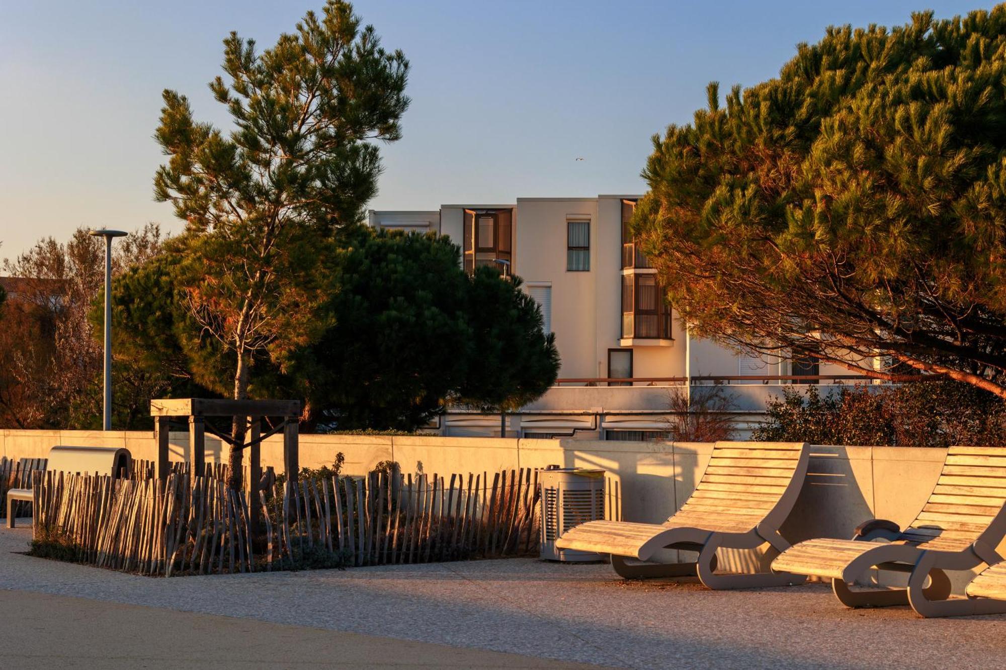 Logis Hotel Le Rochelois La Rochelle  Bagian luar foto
