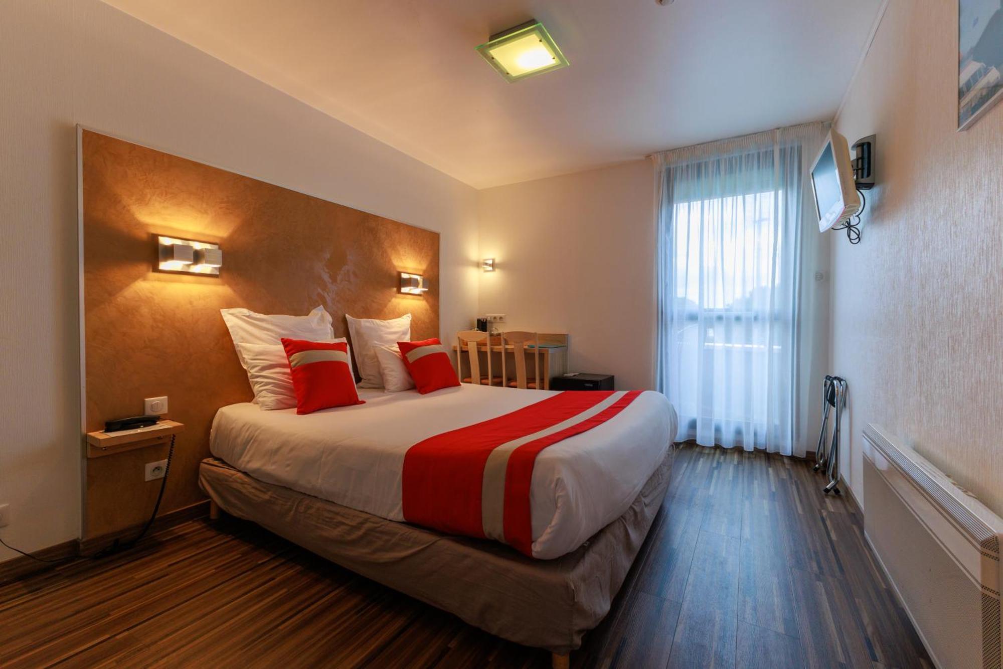 Logis Hotel Le Rochelois La Rochelle  Bagian luar foto