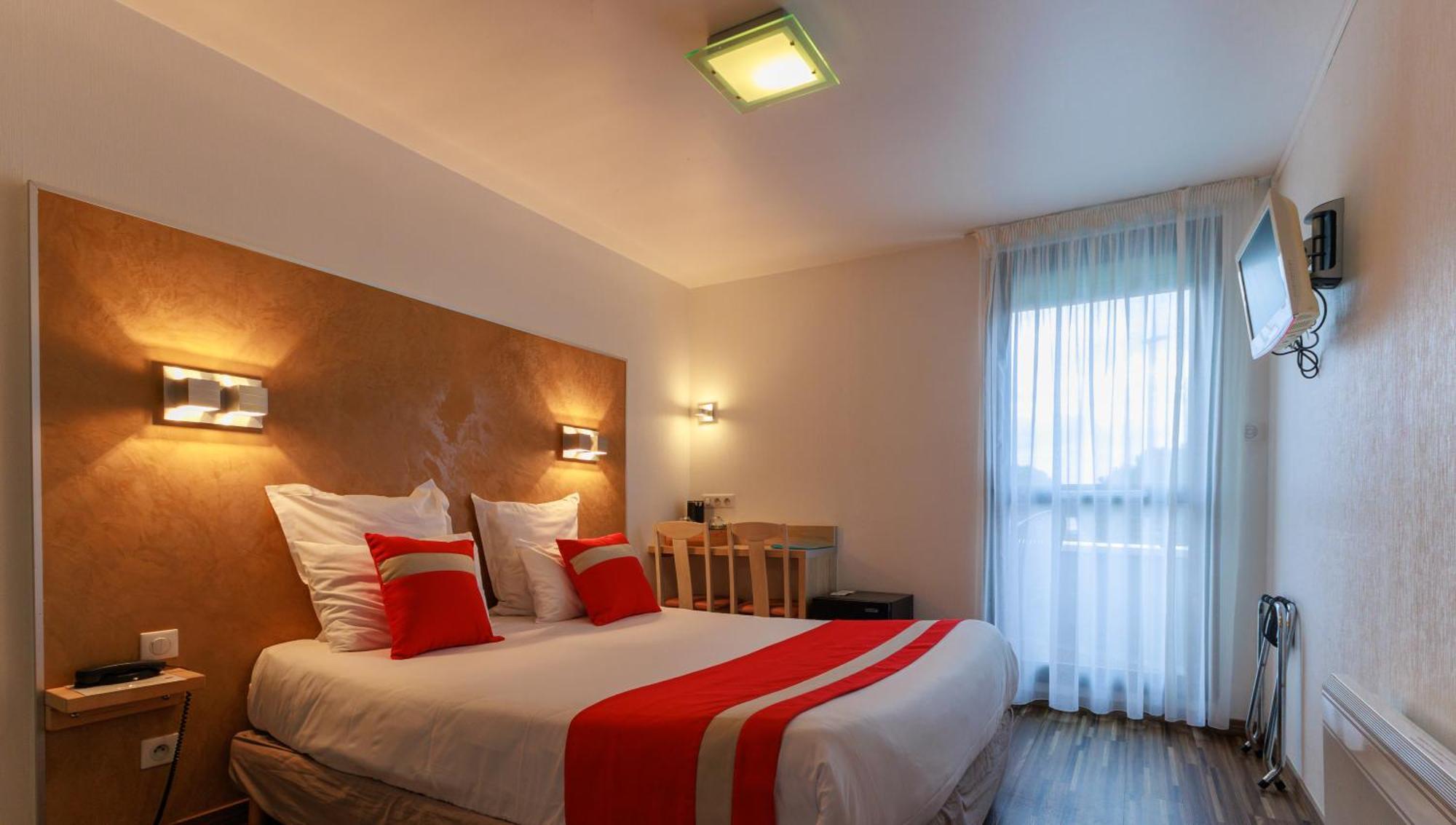 Logis Hotel Le Rochelois La Rochelle  Bagian luar foto
