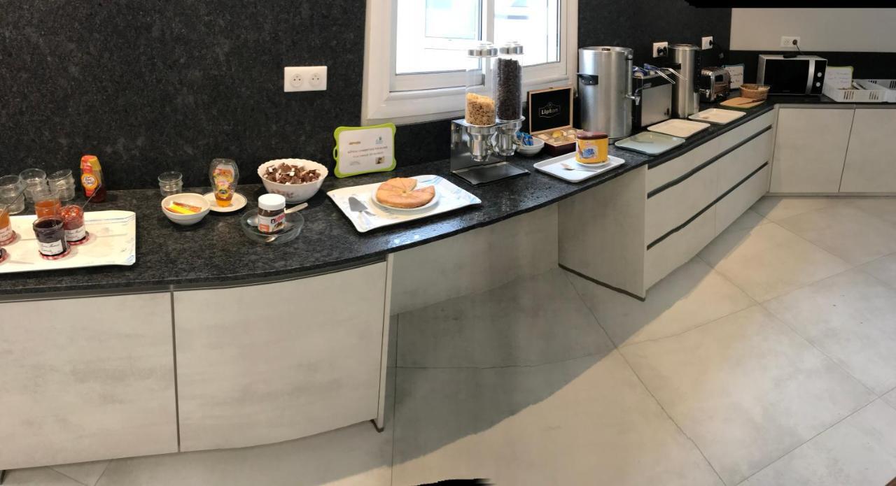Logis Hotel Le Rochelois La Rochelle  Bagian luar foto